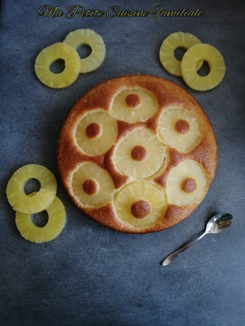 Gâteau au yaourt et&nbsp;ananas