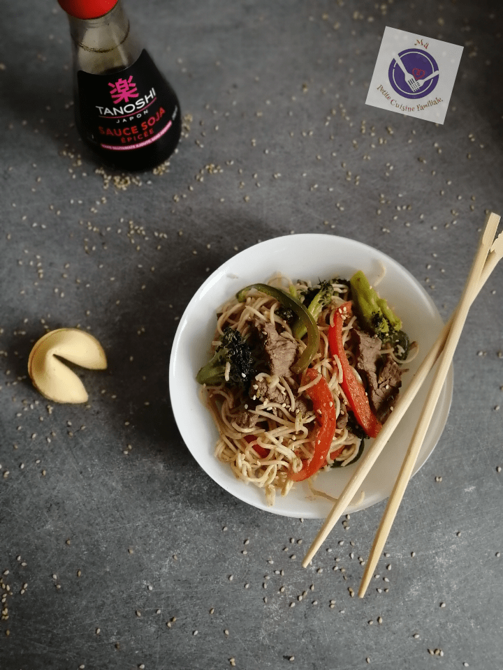 Nouilles Chinoises Sautées au Bœuf et&nbsp;Brocoli