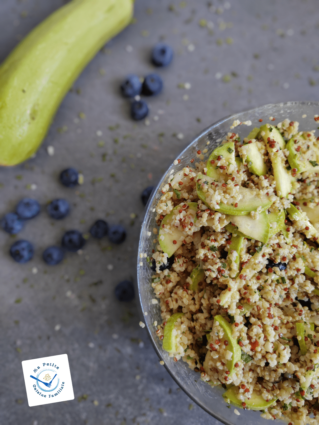 Recette estivale : Salade fraîche de quinoa et&nbsp;myrtilles